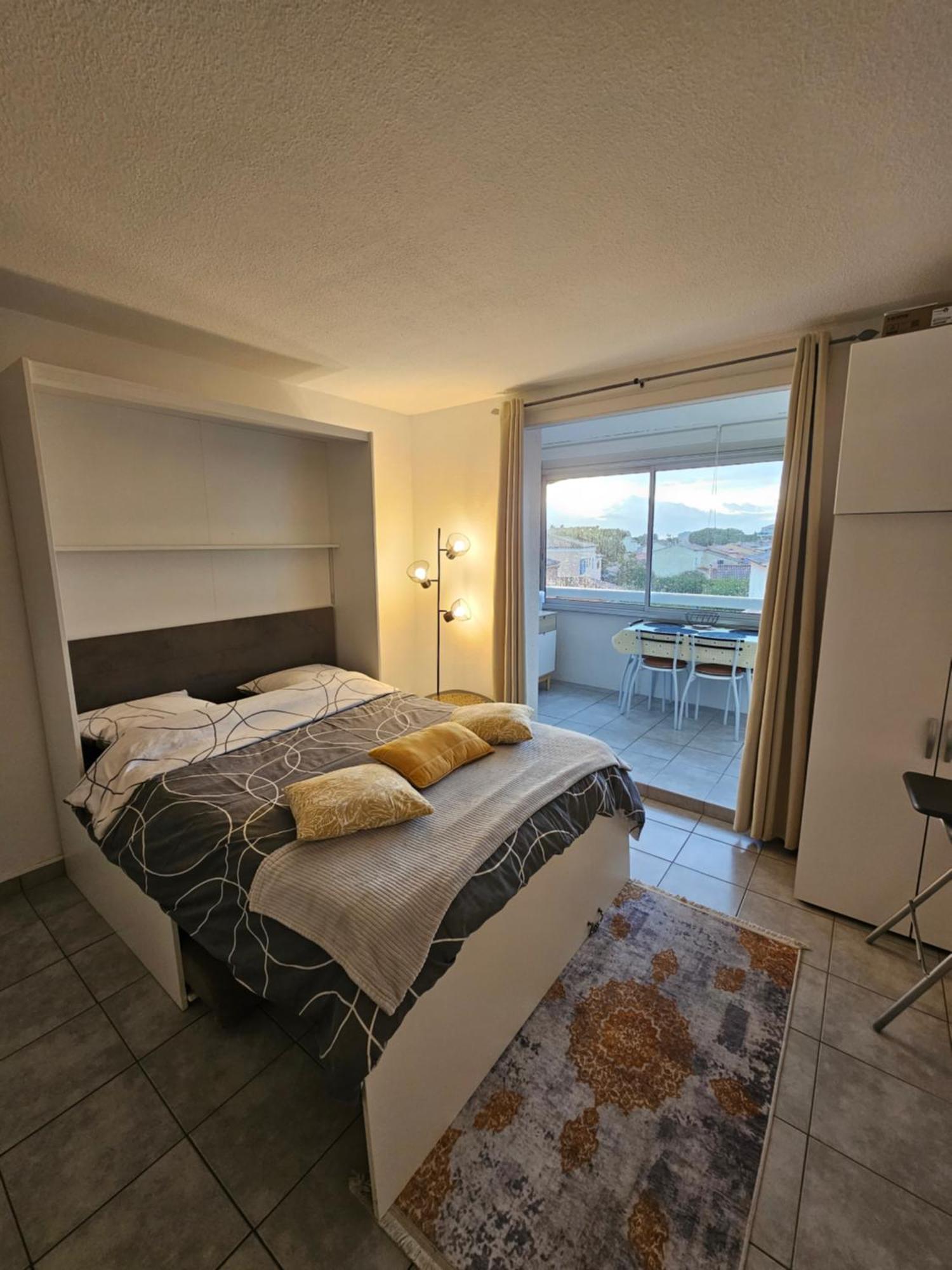Studio Sanary-Sur-Mer Proche Gare Esterno foto